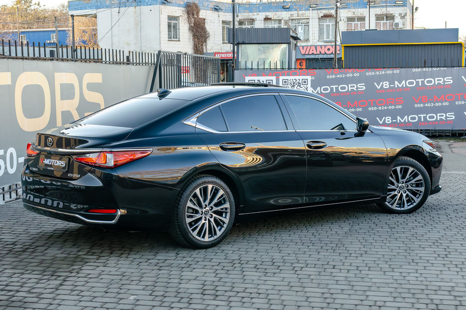 Продам Lexus ES 250 2020 года в Киеве