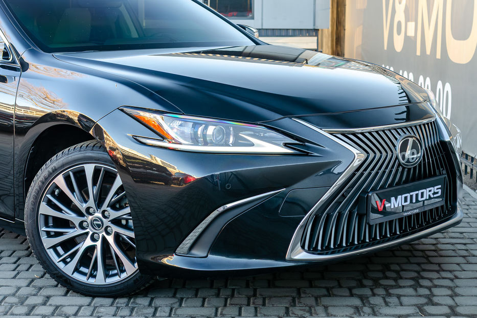 Продам Lexus ES 250 2020 года в Киеве