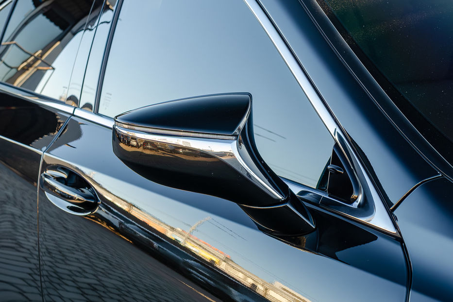 Продам Lexus ES 250 2020 года в Киеве