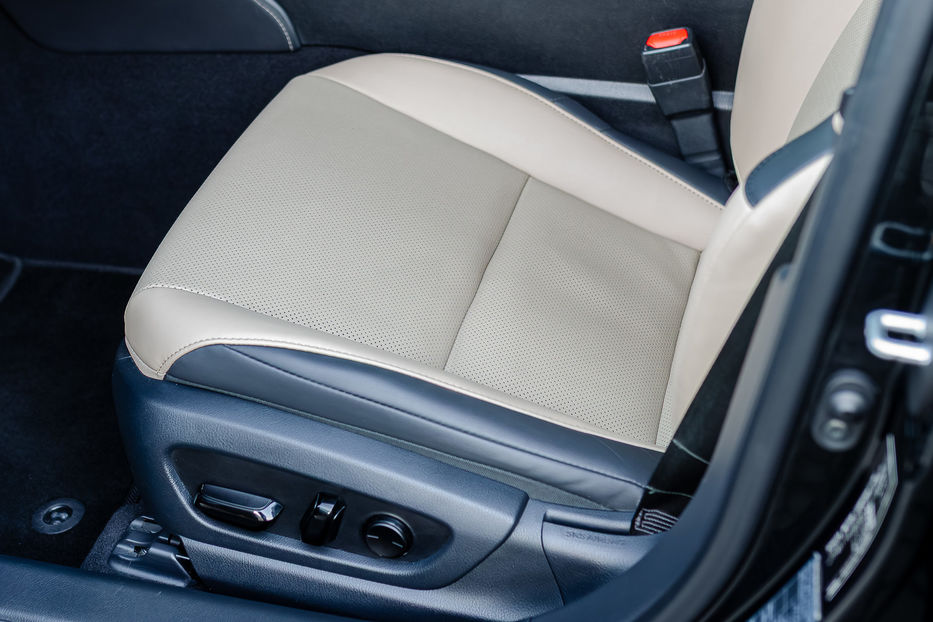 Продам Lexus ES 250 2020 года в Киеве