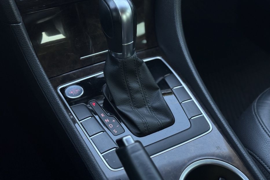 Продам Volkswagen Passat B7 (COMIS)  2014 года в г. Умань, Черкасская область