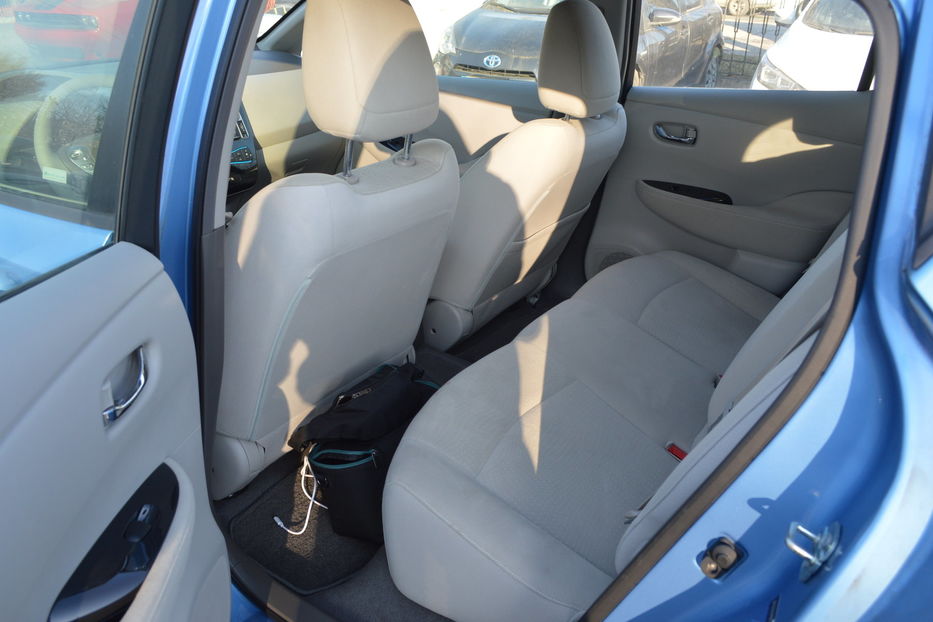 Продам Nissan Leaf 2012 года в Одессе