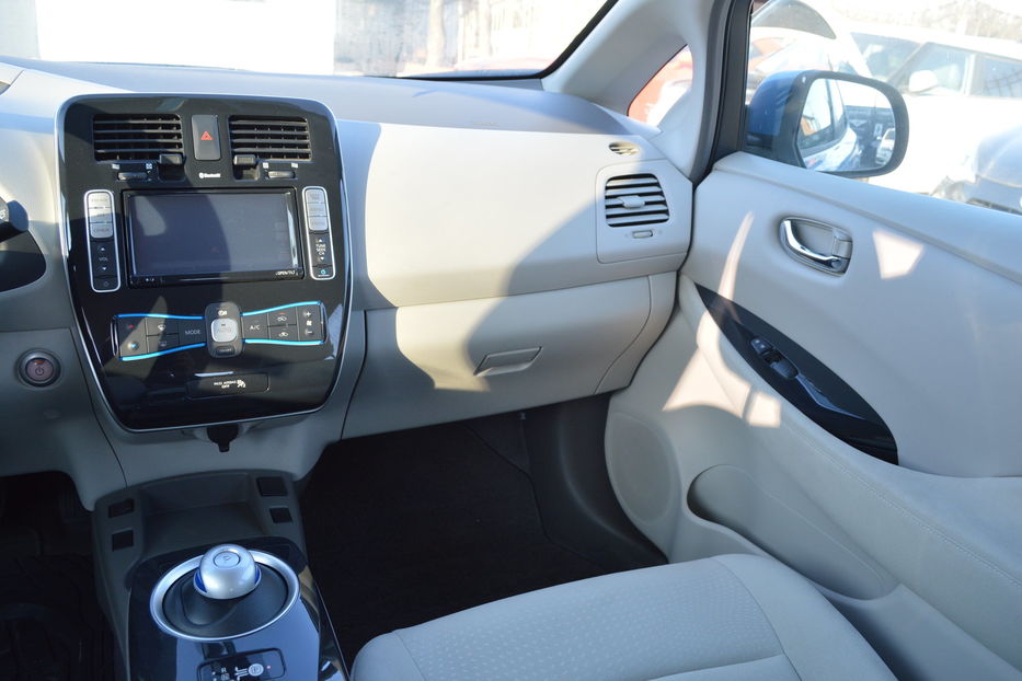Продам Nissan Leaf 2012 года в Одессе