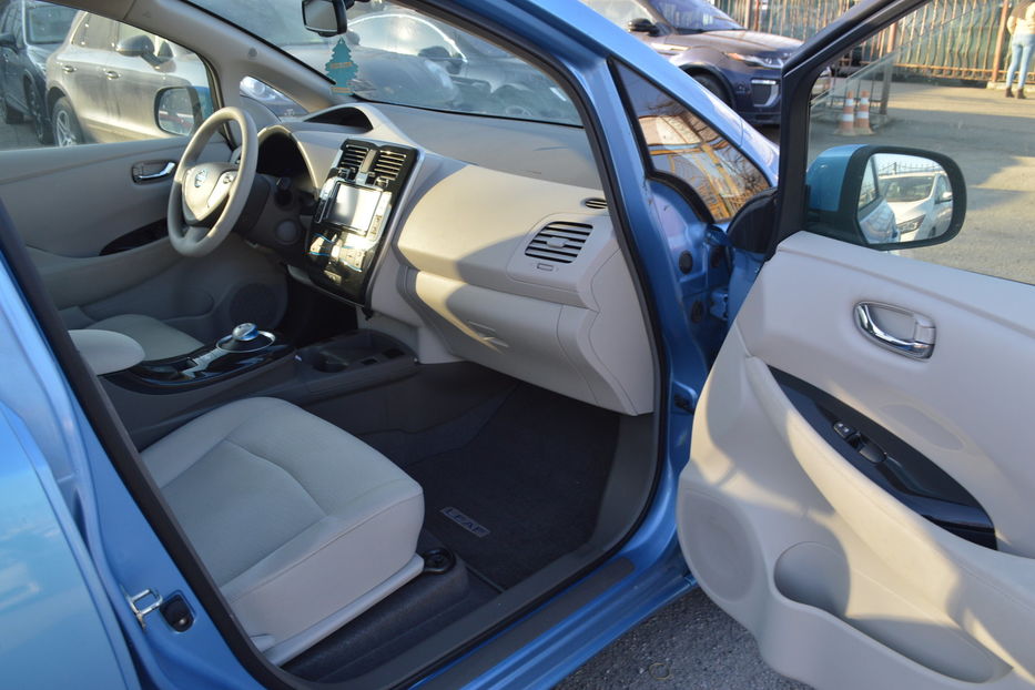 Продам Nissan Leaf 2012 года в Одессе