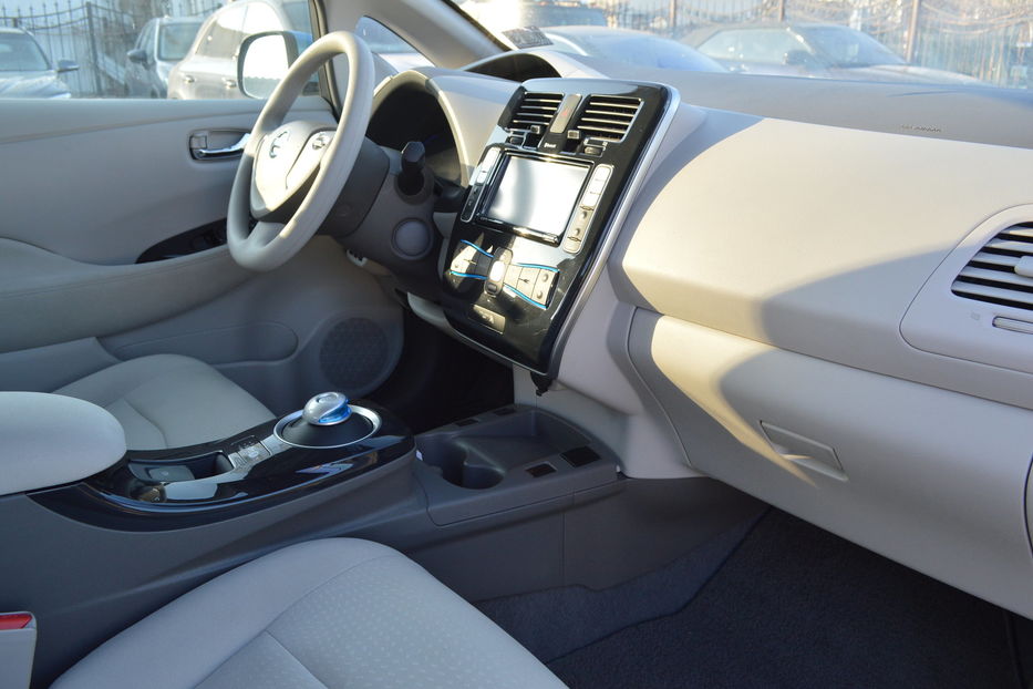 Продам Nissan Leaf 2012 года в Одессе