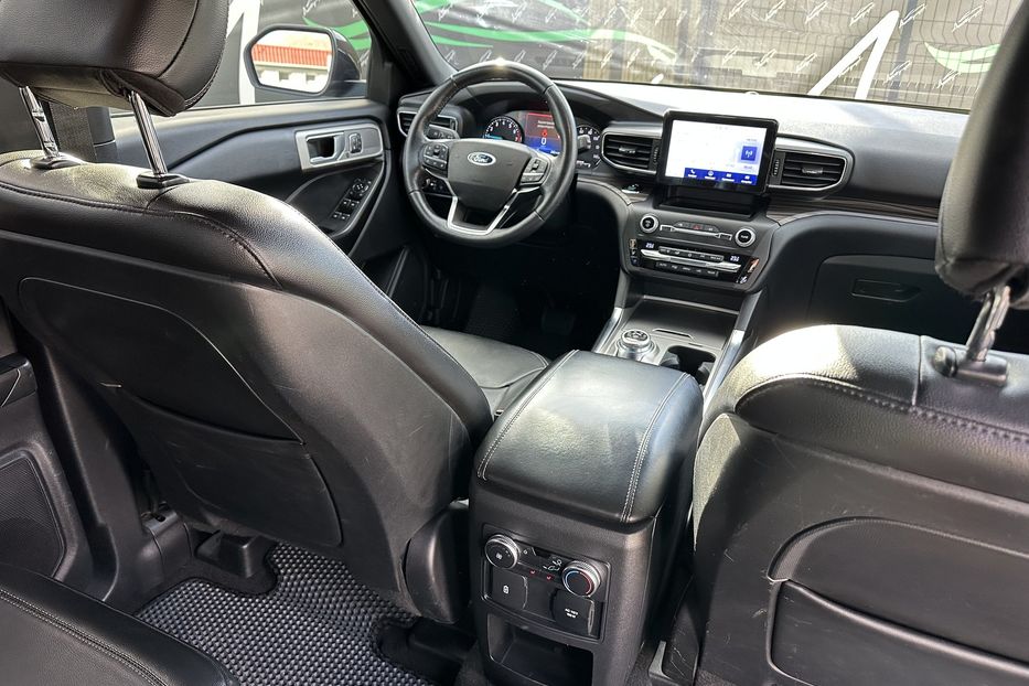 Продам Ford Explorer Ecoboost 2020 года в Киеве