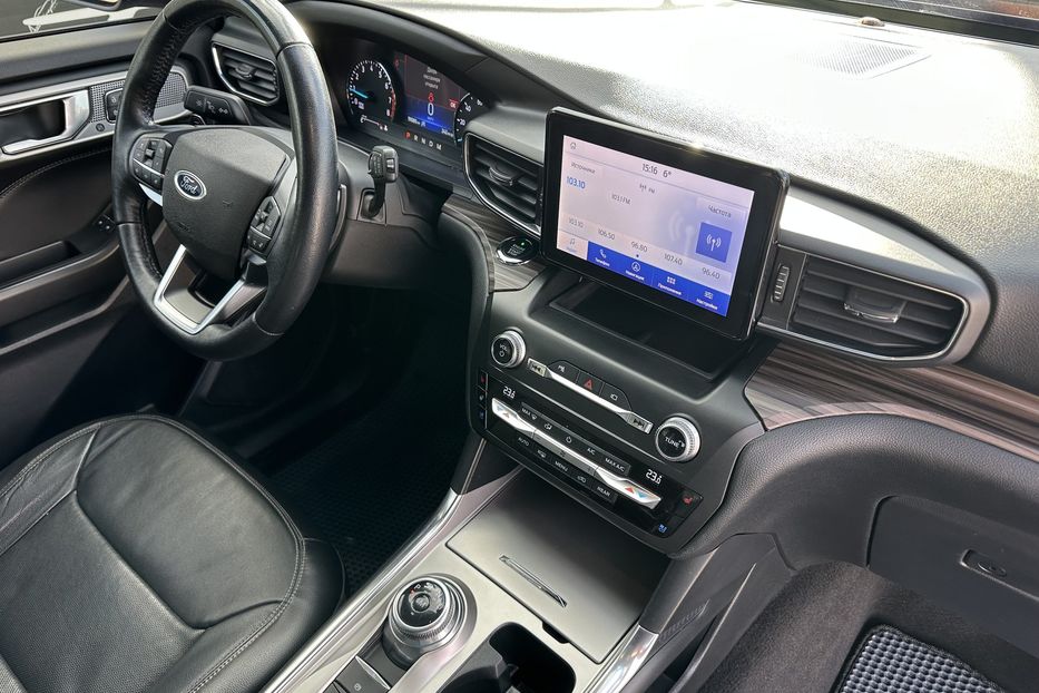 Продам Ford Explorer Ecoboost 2020 года в Киеве