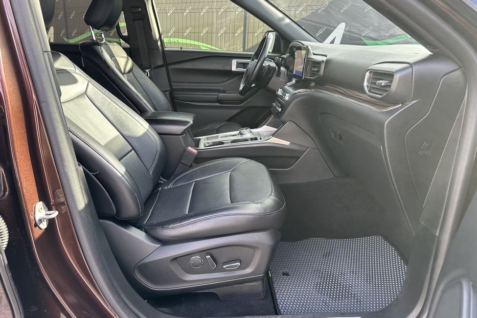 Продам Ford Explorer Ecoboost 2020 года в Киеве