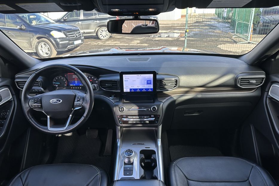 Продам Ford Explorer Ecoboost 2020 года в Киеве
