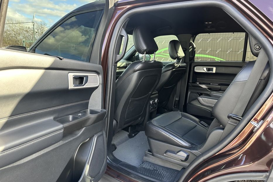 Продам Ford Explorer Ecoboost 2020 года в Киеве