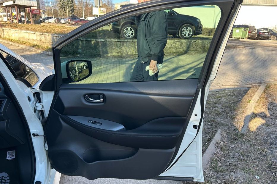 Продам Nissan Leaf 2019 года в Черновцах