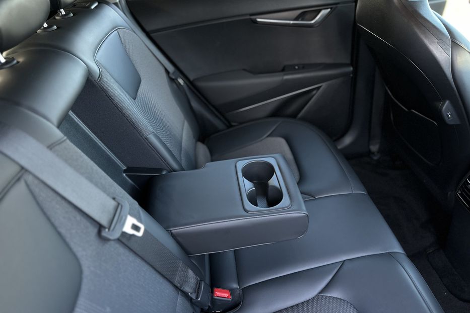 Продам Kia Niro 2024 года в Луцке