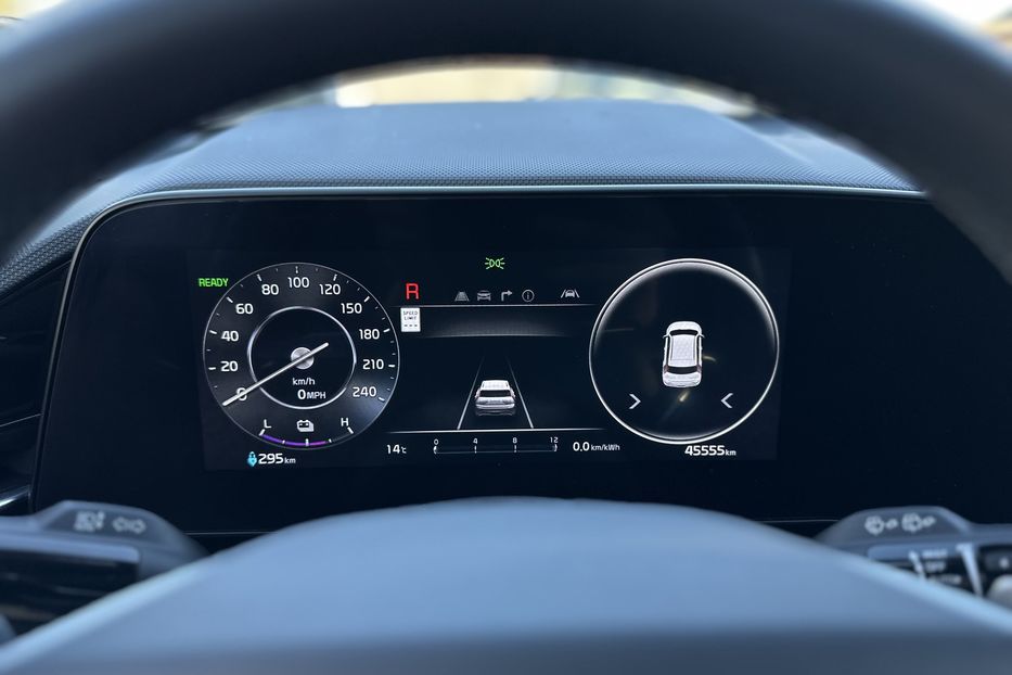 Продам Kia Niro 2024 года в Луцке