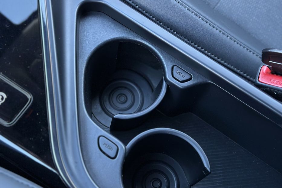 Продам Kia Niro 2024 года в Луцке