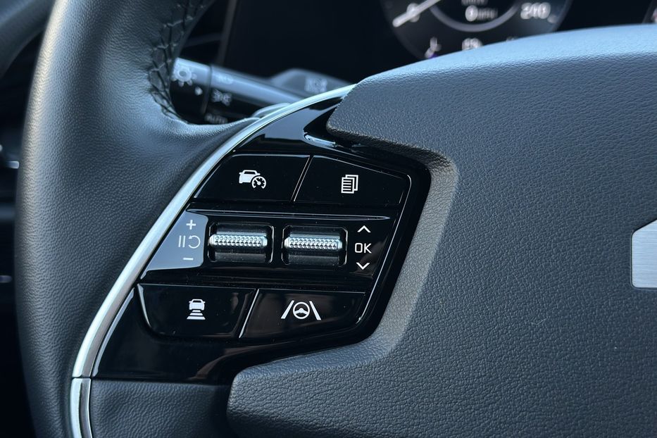 Продам Kia Niro 2024 года в Луцке