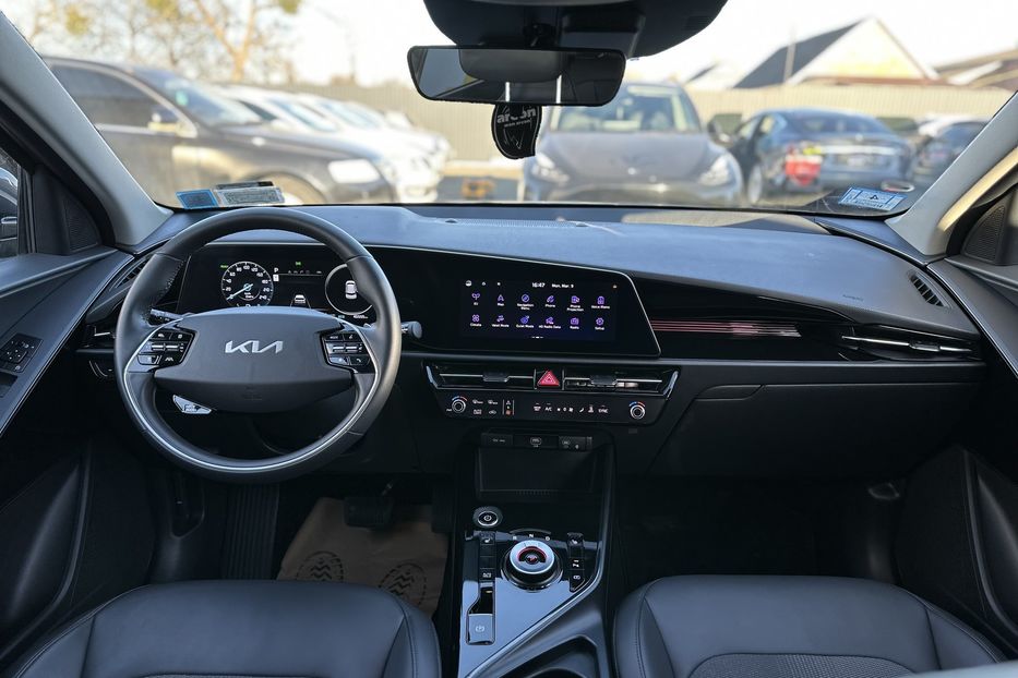 Продам Kia Niro 2024 года в Луцке