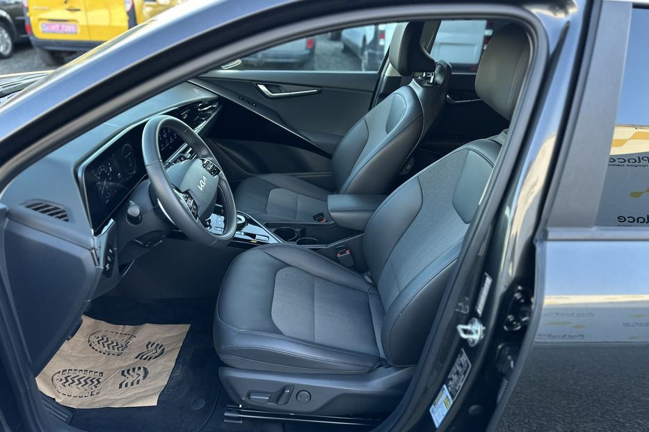 Продам Kia Niro 2024 года в Луцке