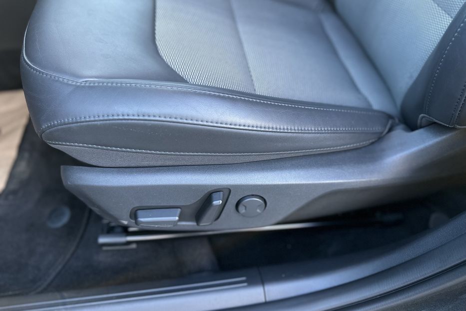 Продам Kia Niro 2024 года в Луцке