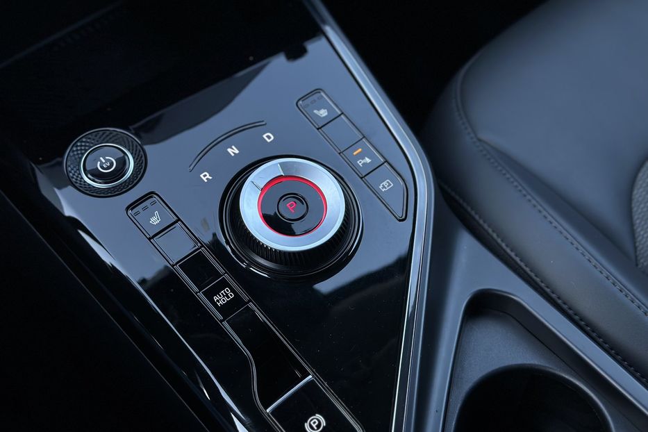 Продам Kia Niro 2024 года в Луцке