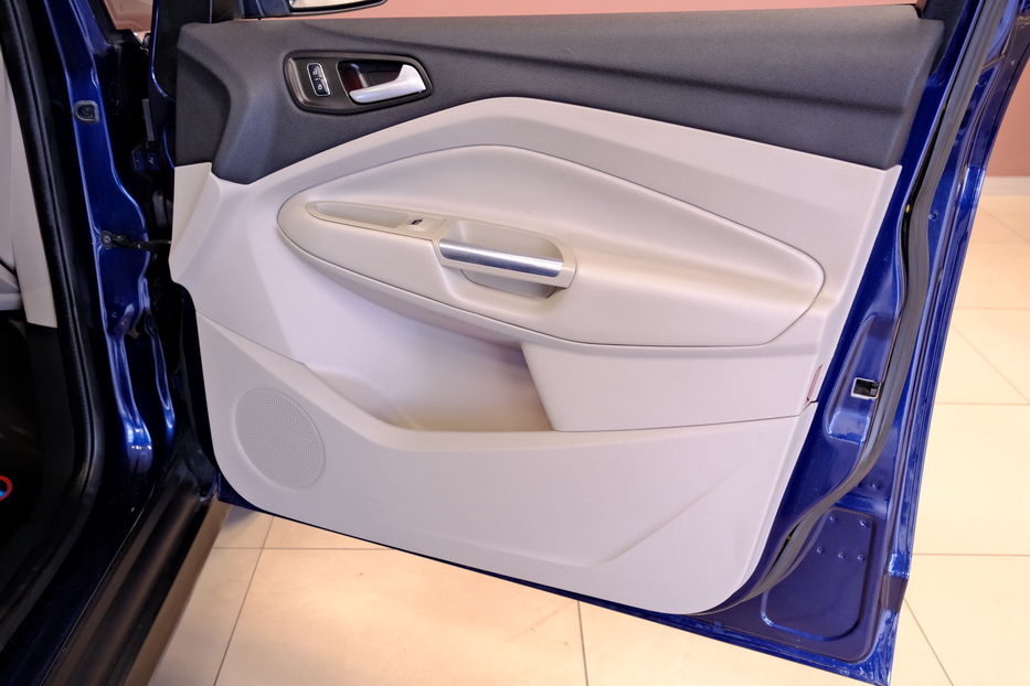 Продам Ford C-Max 2016 года в Одессе