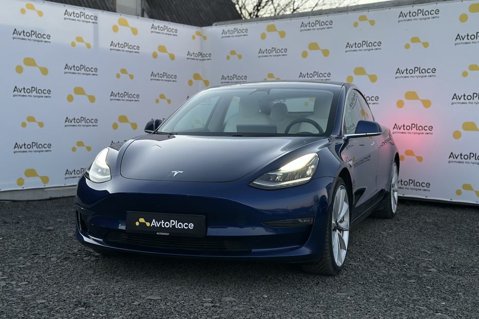 Продам Tesla Model 3 2024 года в Луцке