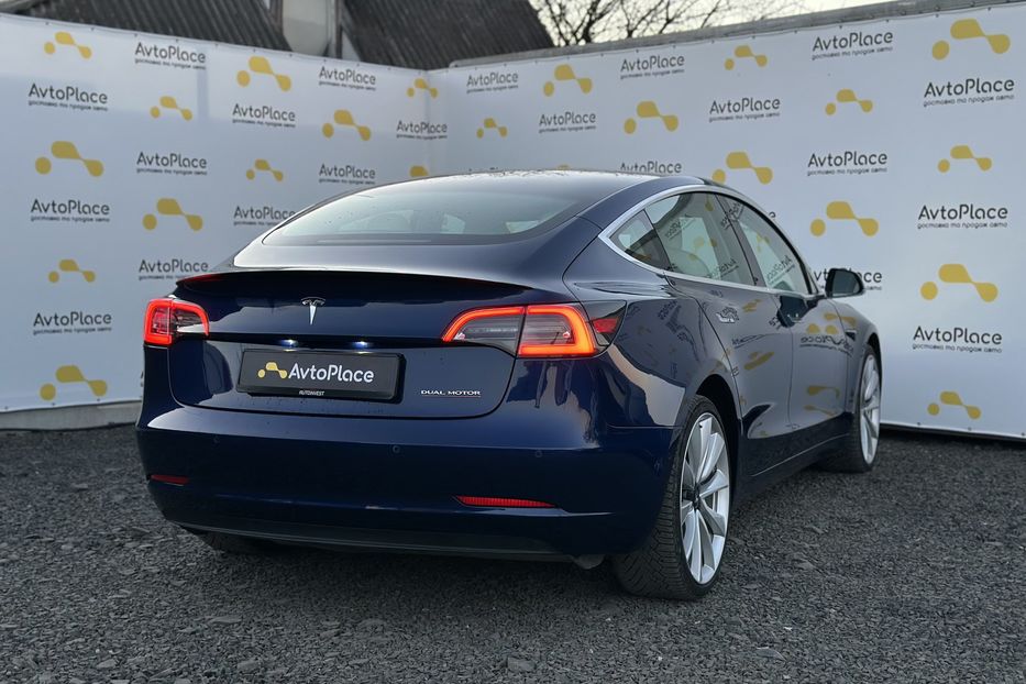 Продам Tesla Model 3 2024 года в Луцке