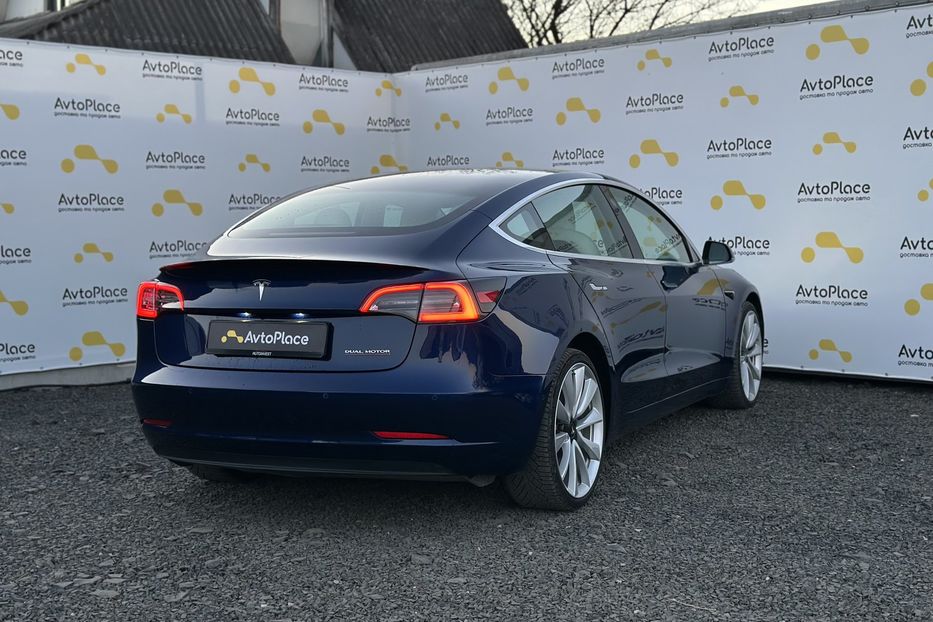 Продам Tesla Model 3 2024 года в Луцке