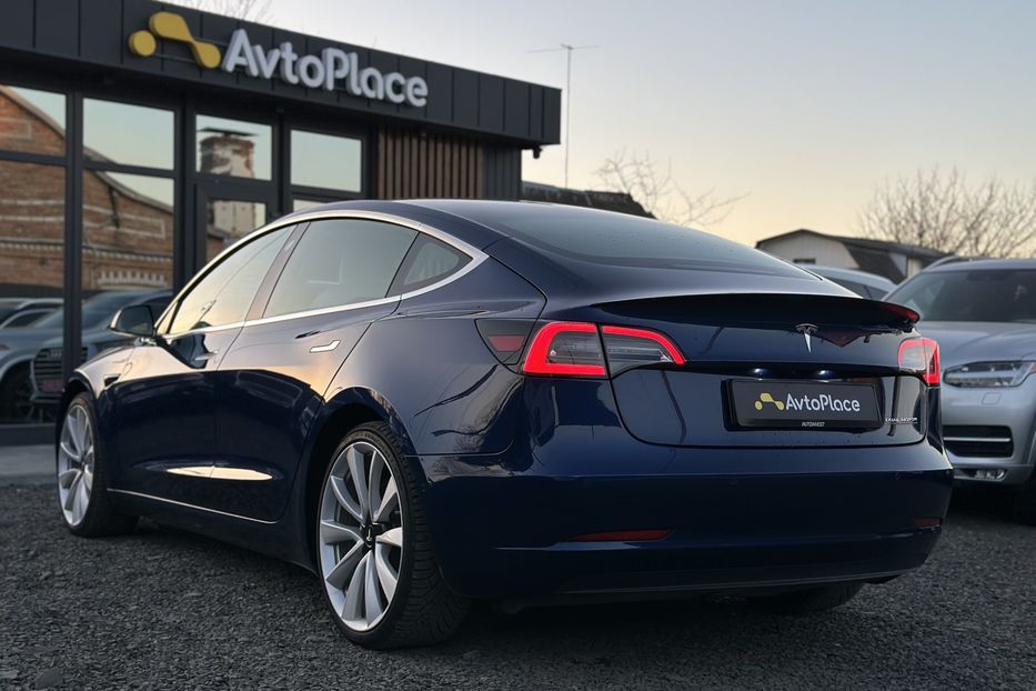 Продам Tesla Model 3 2024 года в Луцке