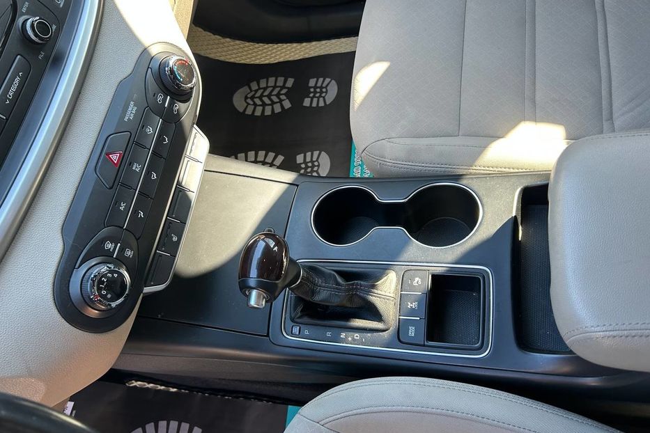 Продам Kia Sorento 2015 года в Черновцах