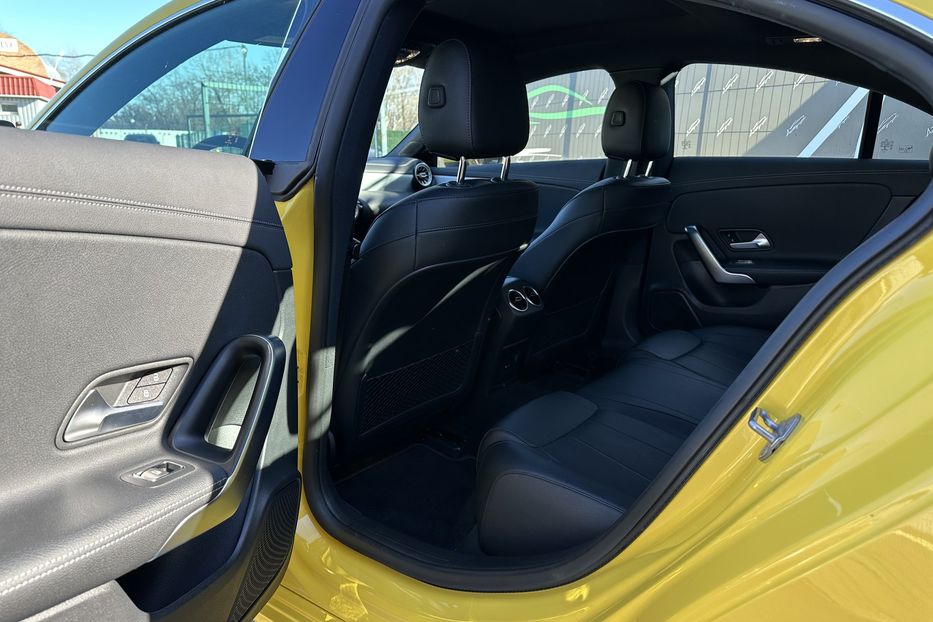 Продам Mercedes-Benz CLA-Class 2020 года в Киеве