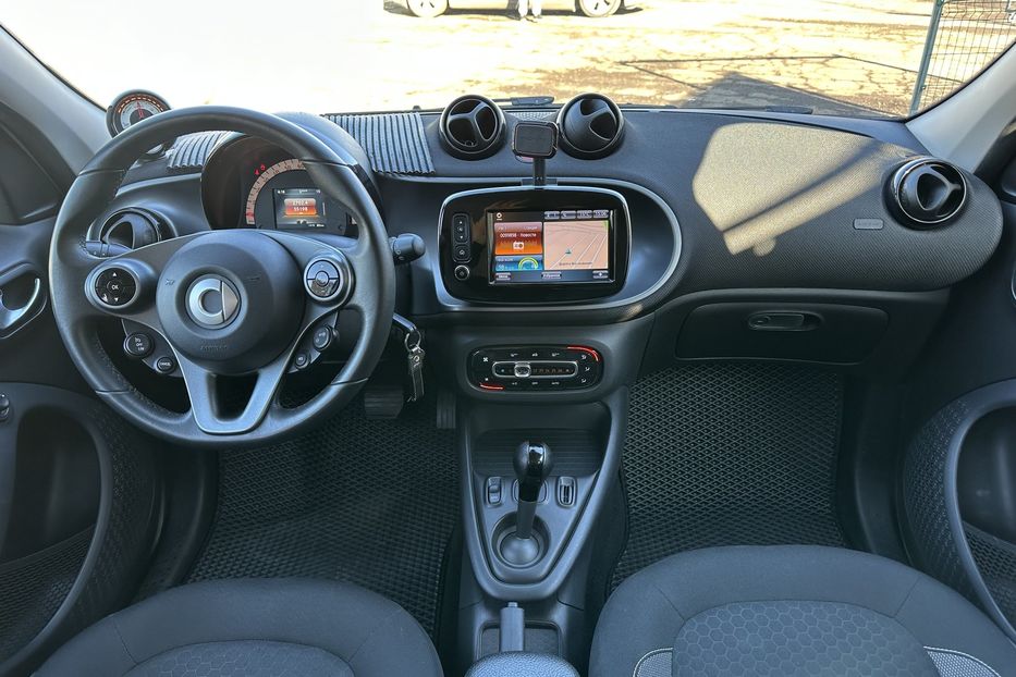 Продам Smart Forfour EQ 2020 года в Киеве