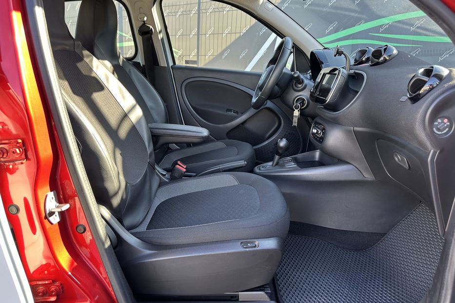 Продам Smart Forfour EQ 2020 года в Киеве