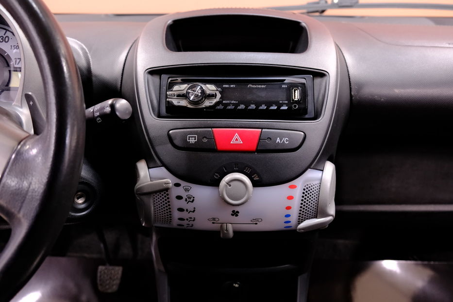 Продам Peugeot 107 2012 года в Одессе