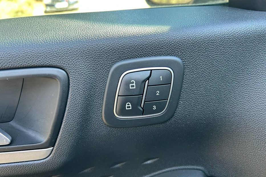 Продам Ford Escape 2019 года в Черновцах