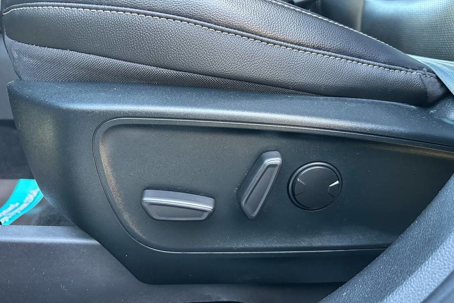 Продам Ford Escape 2019 года в Черновцах