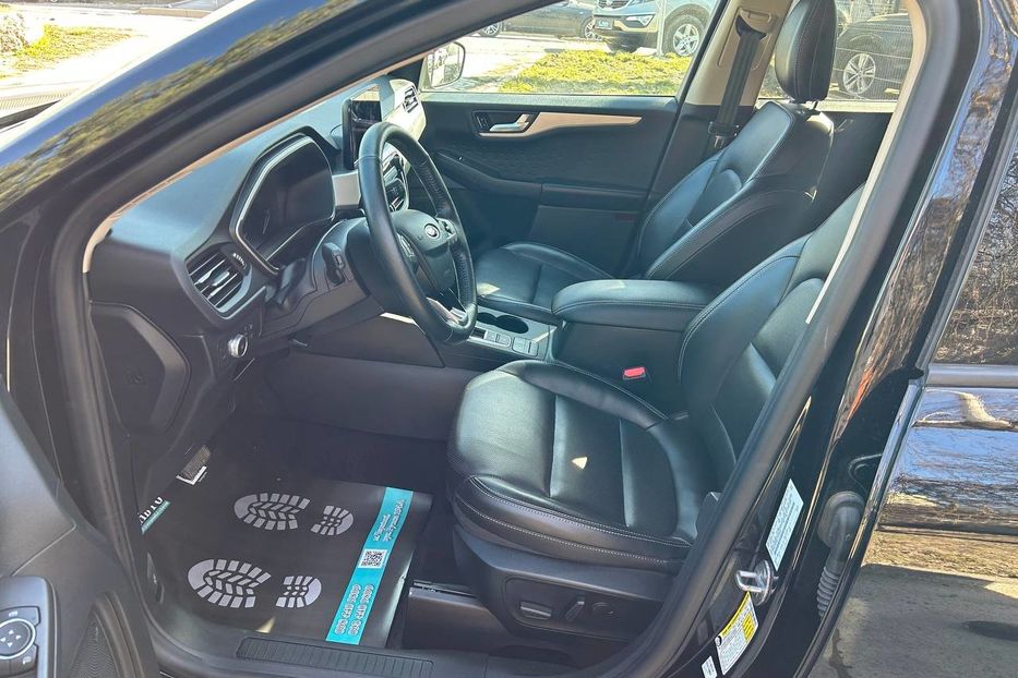 Продам Ford Escape 2019 года в Черновцах