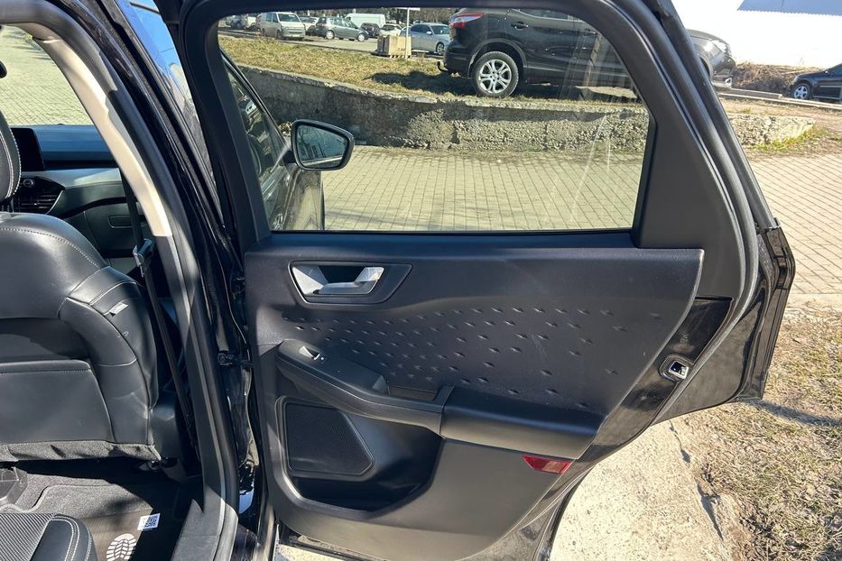 Продам Ford Escape 2019 года в Черновцах