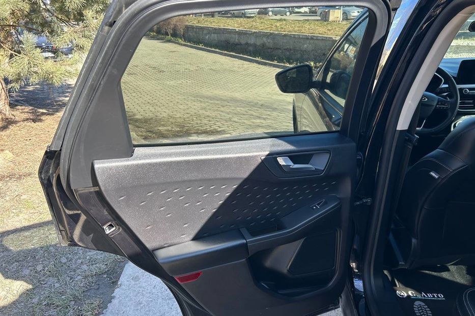 Продам Ford Escape 2019 года в Черновцах