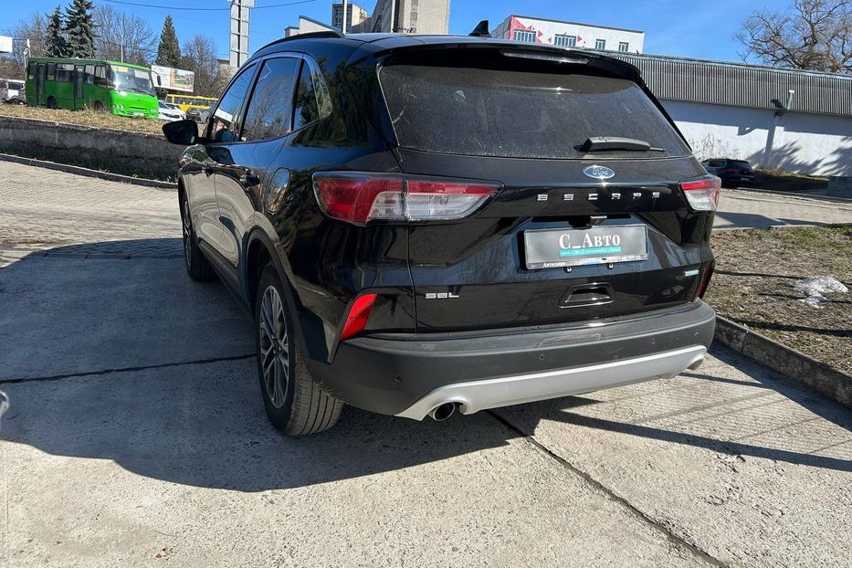 Продам Ford Escape 2019 года в Черновцах