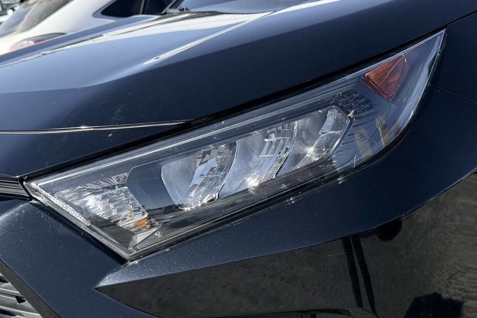 Продам Toyota Rav 4 2019 года в Днепре