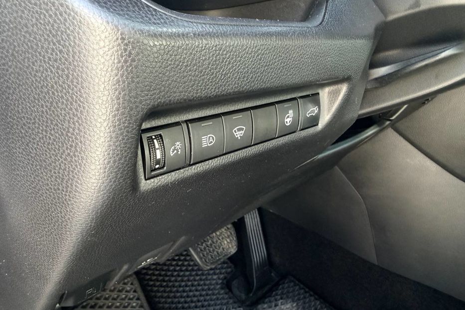 Продам Toyota Rav 4 2019 года в Днепре