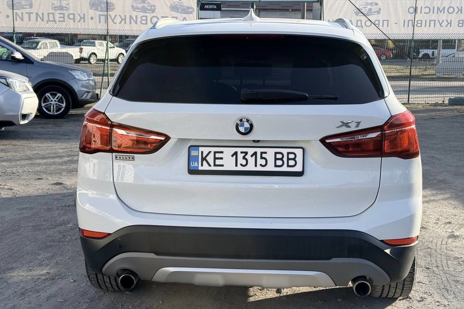 Продам BMW X1 2017 года в Днепре