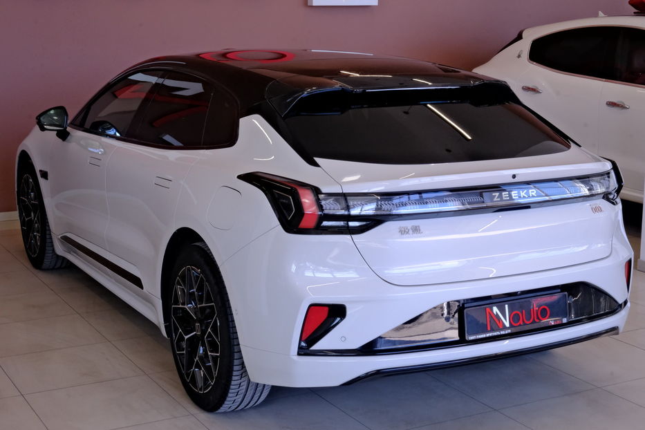 Продам BYD E6 Zeekr 001 2024 года в Одессе