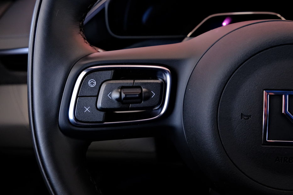 Продам BYD E6 Zeekr 001 2024 года в Одессе