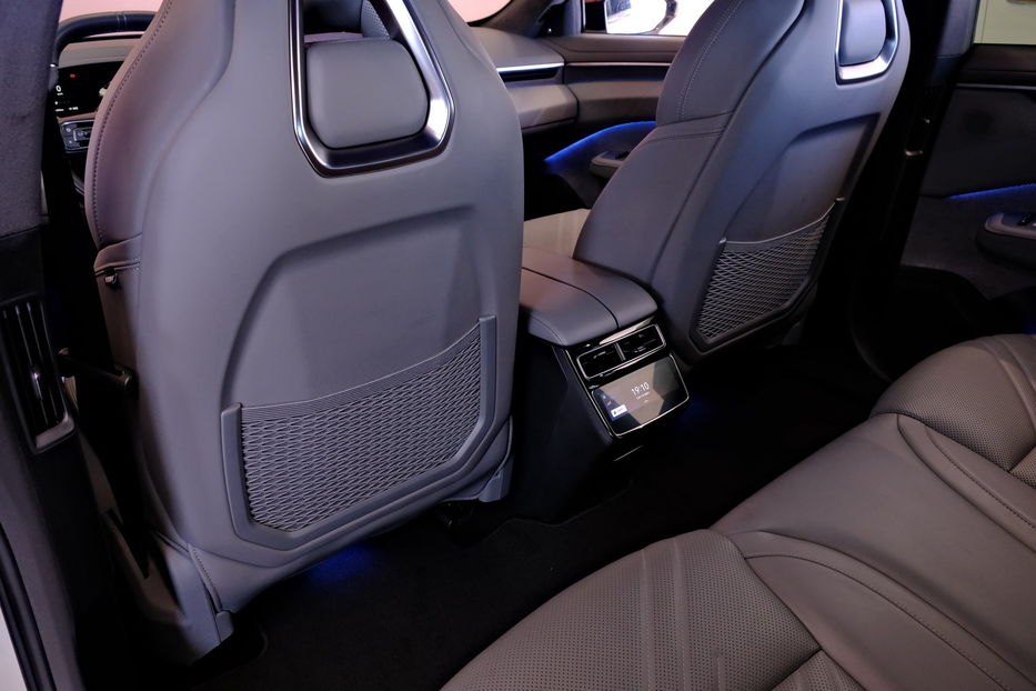 Продам BYD E6 Zeekr 001 2024 года в Одессе