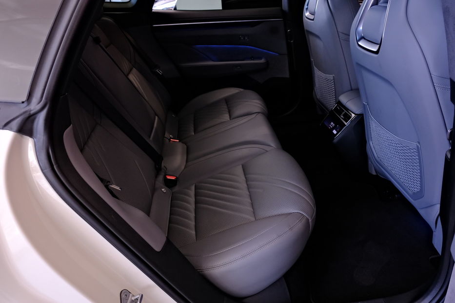 Продам BYD E6 Zeekr 001 2024 года в Одессе