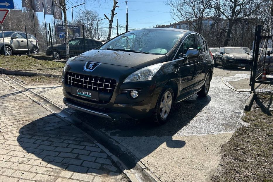 Продам Peugeot 3008 2011 года в Черновцах