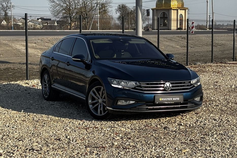 Продам Volkswagen Passat B8 240к.с 2020 года в Львове