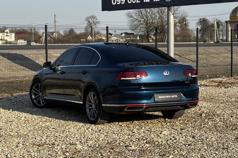 Продам Volkswagen Passat B8 240к.с 2020 года в Львове