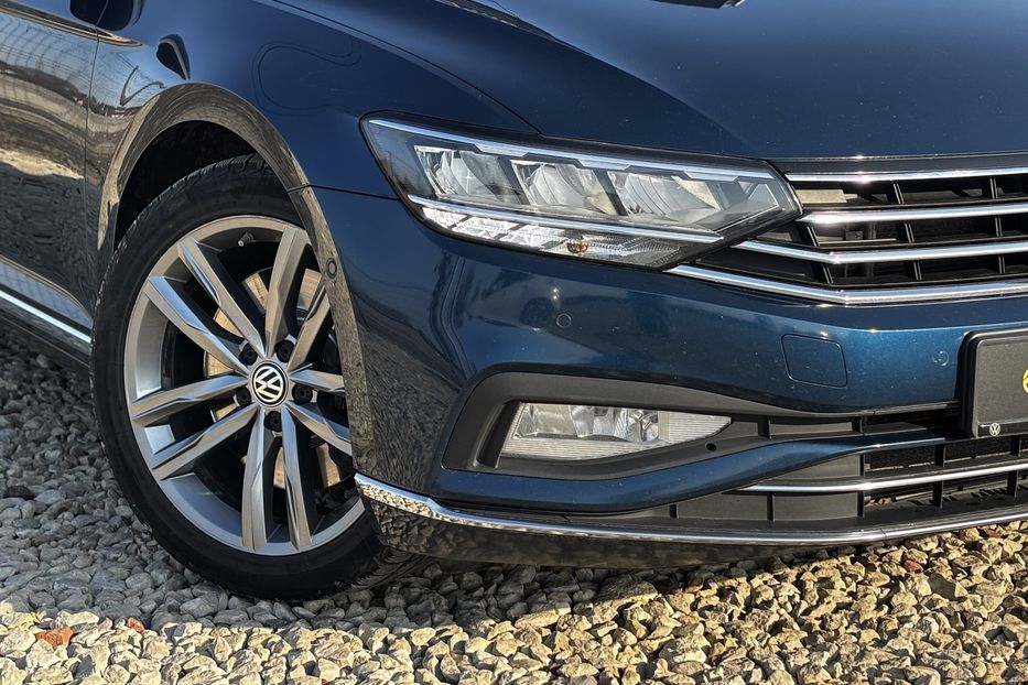 Продам Volkswagen Passat B8 240к.с 2020 года в Львове